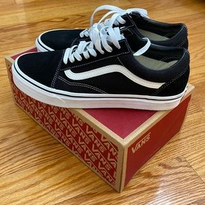 Vans Old Skool Shoes ( Black / White ) In Mens!